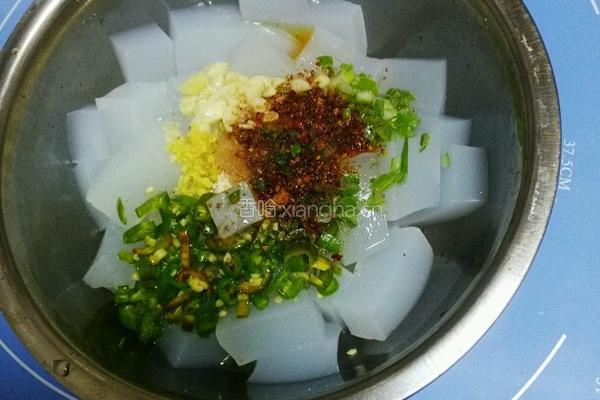酸辣凉粉的做法图解5