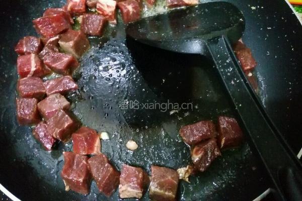 杏鲍菇牛肉粒的做法图解6