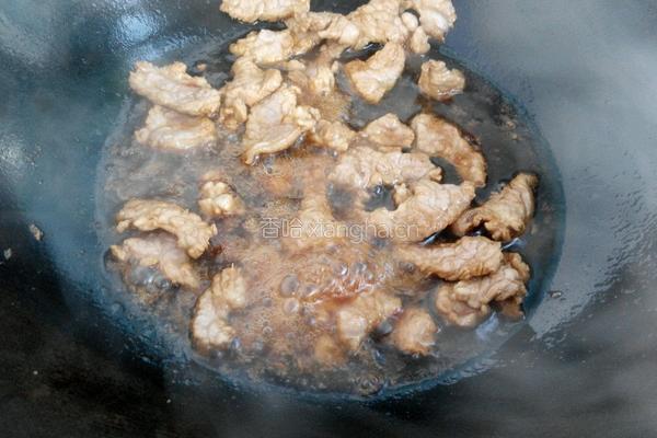 三椒杏鲍菇炒肉的做法图解3