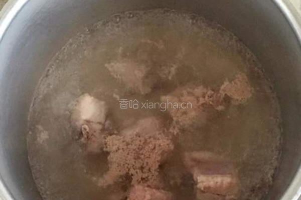 排骨萝卜汤的做法图解3