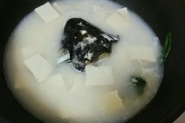 鱼头豆腐汤的做法图解5