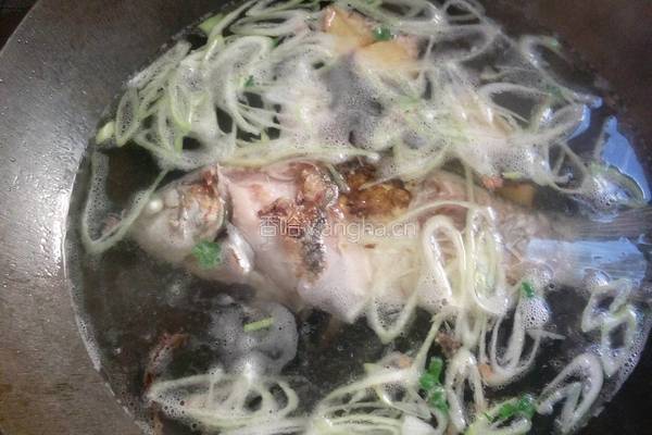 鲫鱼豆腐汤的做法图解8