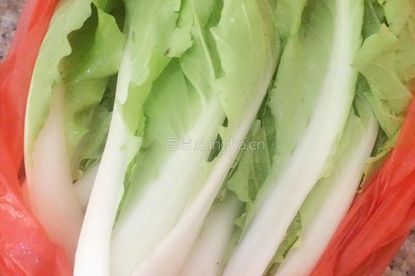 素炒小白菜的做法图解1