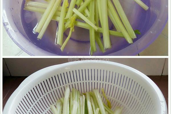 芹菜炒瘦肉的做法图解1