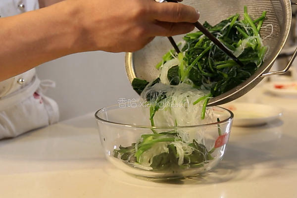 菠菜拌粉丝的做法图解4