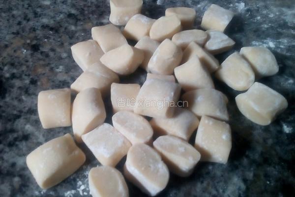 猪肉韭菜饺子的做法图解10