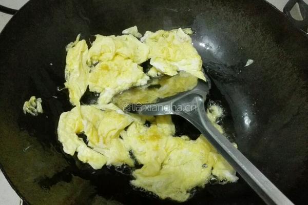 番茄鸡蛋炒白菜的做法图解3
