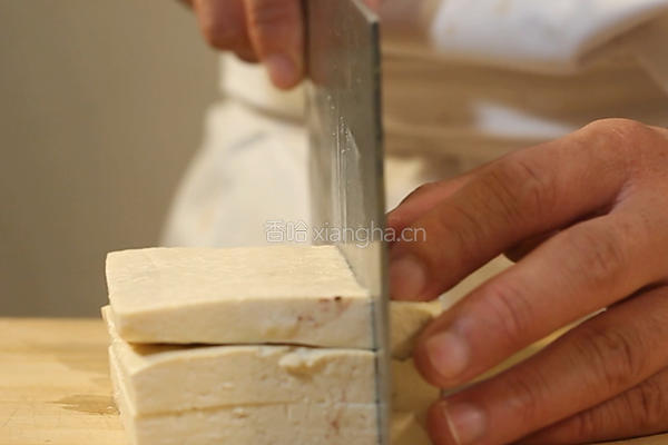 麻辣双色豆腐的做法图解1