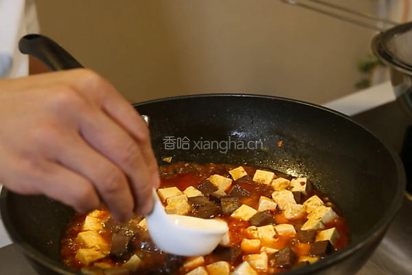 麻辣双色豆腐的做法图解7