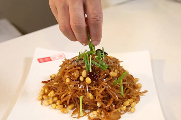 黄豆炒水疙瘩的做法图解9
