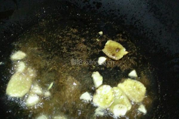 木耳莲藕炒肉的做法图解2