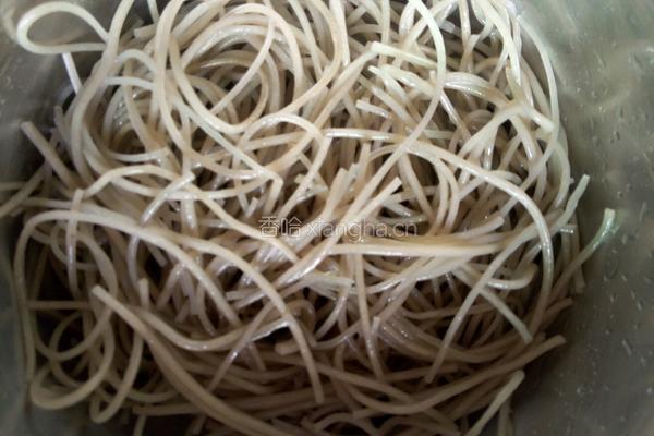 酸辣粉的做法图解1