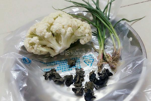木耳花菜的做法图解1