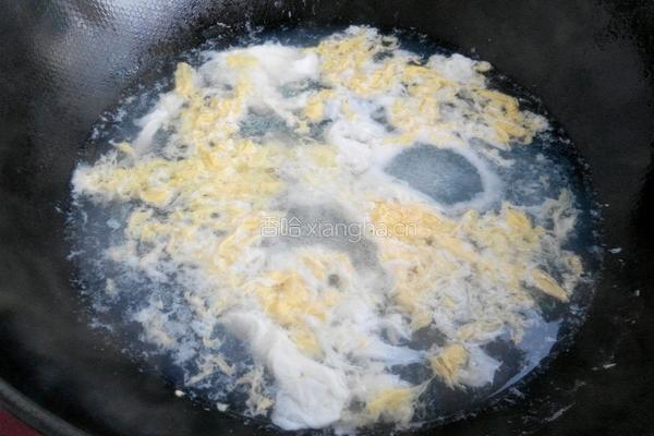 紫菜虾皮蛋花汤的做法图解2
