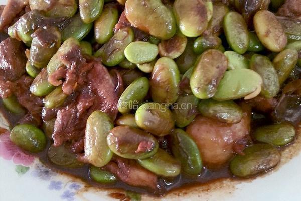 毛豆炒鸡腿肉