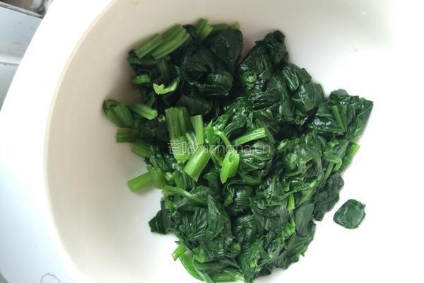 菠菜疙瘩汤的做法图解2