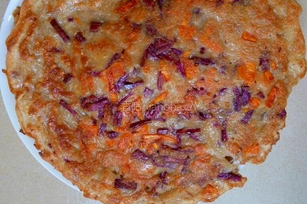 红萝卜紫薯糯米粉煎饼的做法图解14