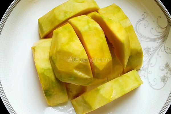 蒸南瓜的做法图解1