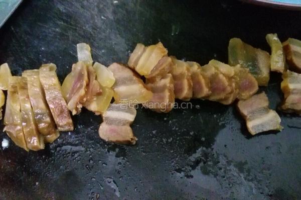四季豆炒腊肉的做法图解4