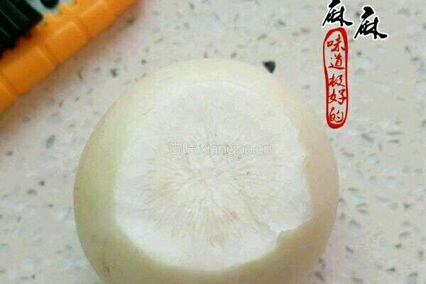 萝卜雕花的做法图解2