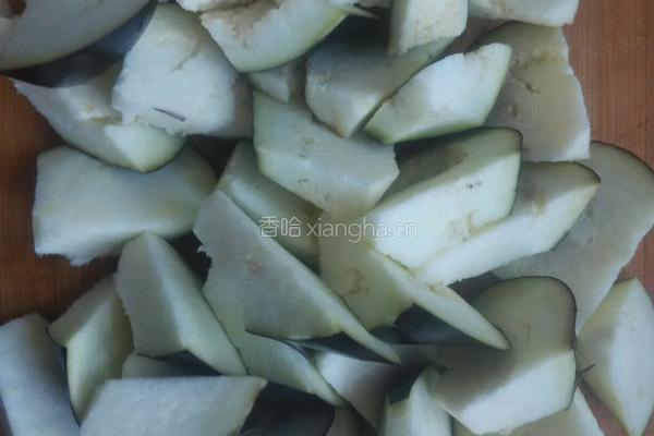 茄子炒火腿的做法图解3