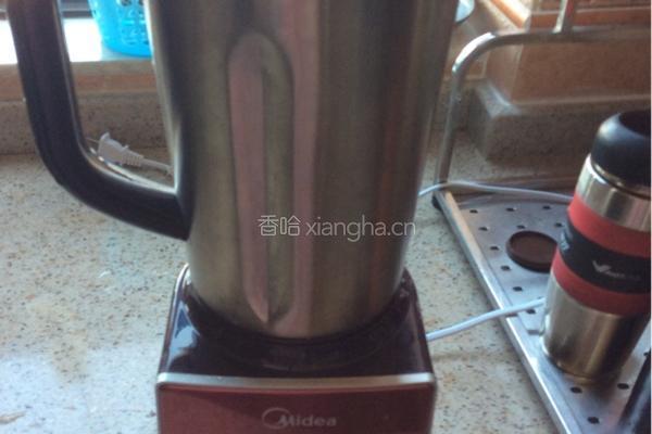 雪梨香橙蜂蜜饮的做法图解3
