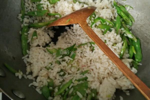 豆角鸡蛋炒饭的做法图解6