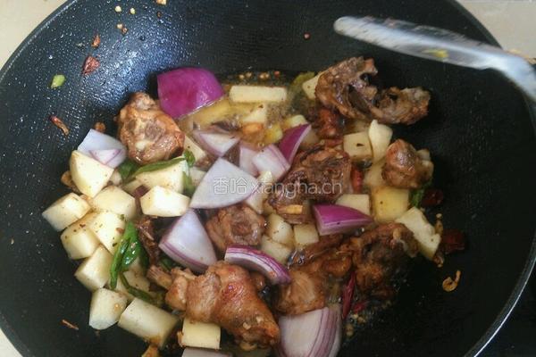 鸡肉焖饼的做法图解10