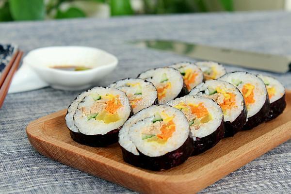 金枪鱼寿司的做法图解14