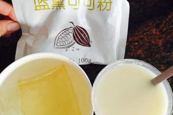 巧克力淋面慕斯蛋糕的做法图解1