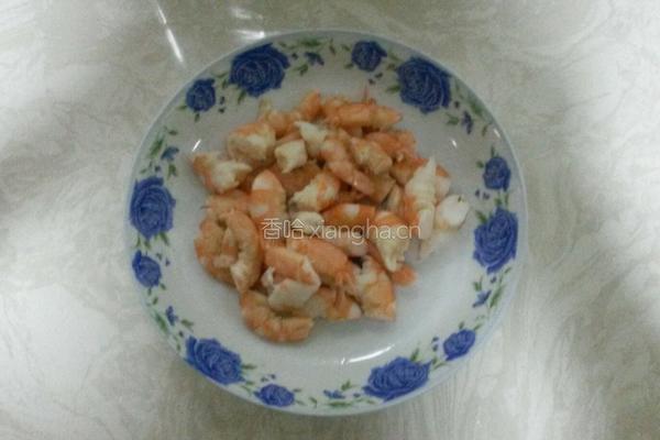 芹菜炒虾仁的做法图解1