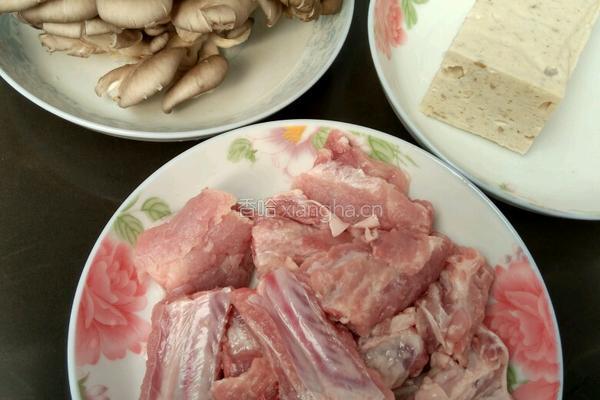 排骨肉燕汤的做法图解1