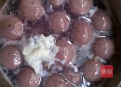 黑糯米芝麻馅汤圆煮紫薯甜酒鸡蛋的做法图解5