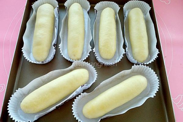 香葱培根芝士肉松面包的做法图解13
