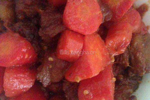 胡萝卜炖牛腩