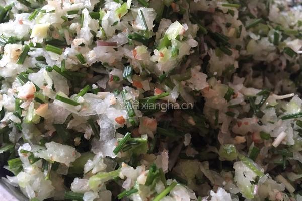 白萝卜饺子的做法图解1