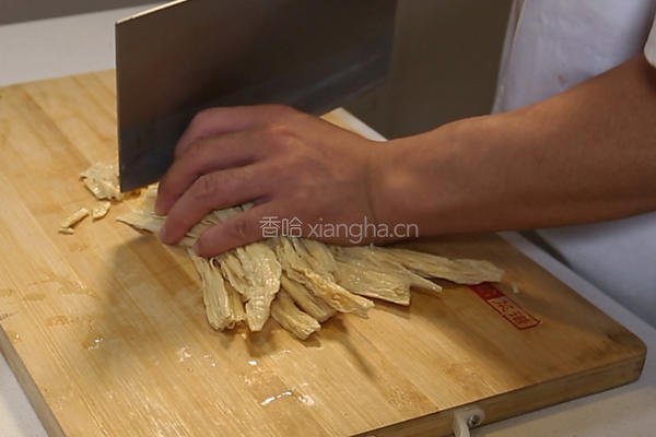 生菜腐竹汤的做法图解2