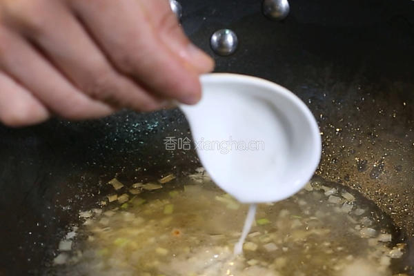 青笋炒鸡丁的做法图解7