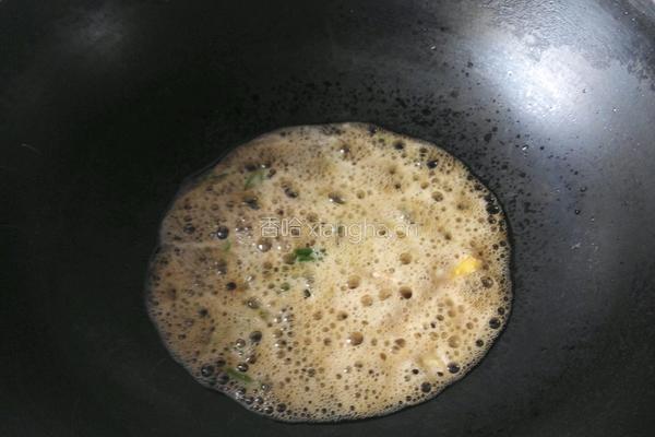 蒜苗炒肉丝的做法图解1