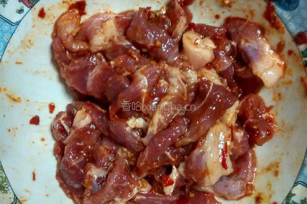 粉蒸肉的做法图解2