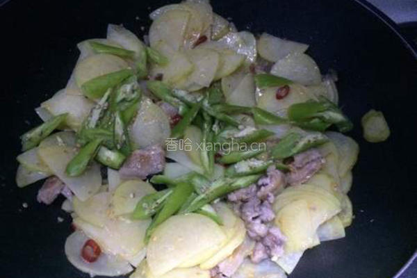 香辣土豆片的做法图解7