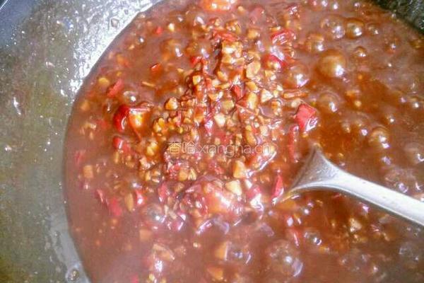 蒜蓉辣酱酿豆腐的做法图解4