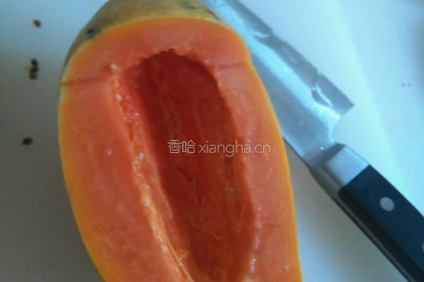 冰糖炖木瓜的做法图解1