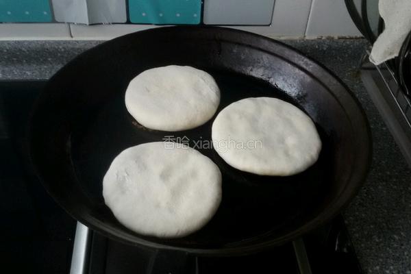 牛肉白菜馅饼的做法图解12