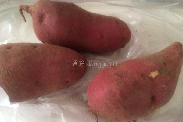 微波炉烤地瓜的做法图解1