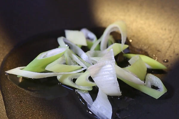 芹菜炒肉丝的做法图解8