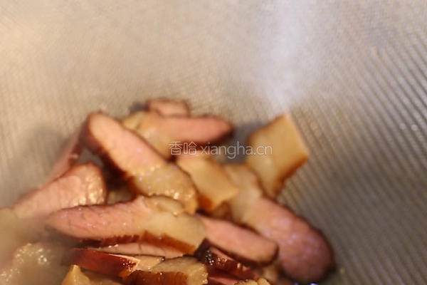 蒜苔炒腊肉的做法图解5