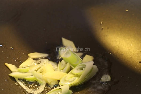 蒜苔炒腊肉的做法图解6