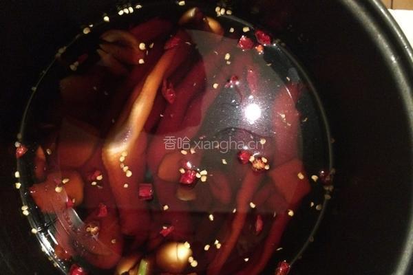 电饭煲酱香鸭脚的做法图解6