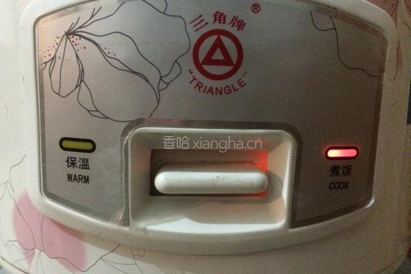电饭煲酱香鸭脚的做法图解7